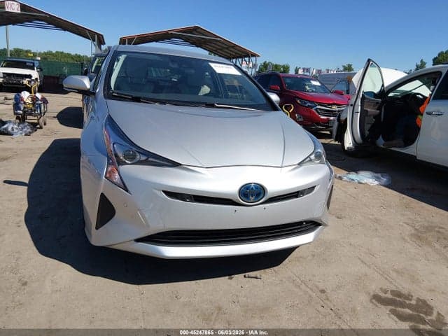 2017 TOYOTA PRIUS THREE 6
