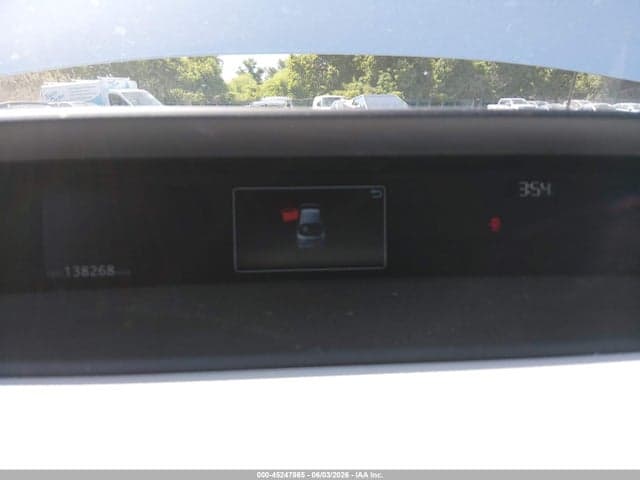 2017 TOYOTA PRIUS THREE 7