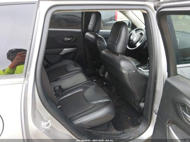 2018 JEEP CHEROKEE LATITUDE PLUS 4X4 8