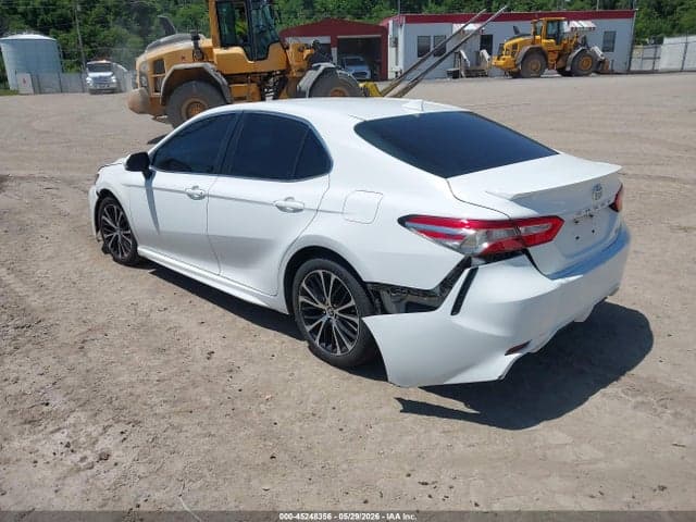 2020 TOYOTA CAMRY SE 3