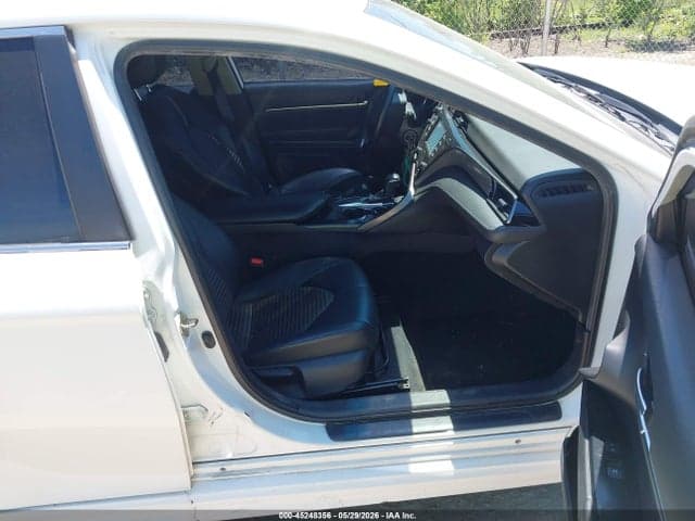 2020 TOYOTA CAMRY SE 5