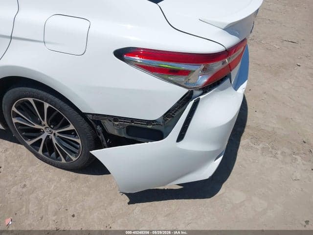 2020 TOYOTA CAMRY SE 6