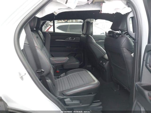 2026 FORD EXPLORER ST-LINE 8