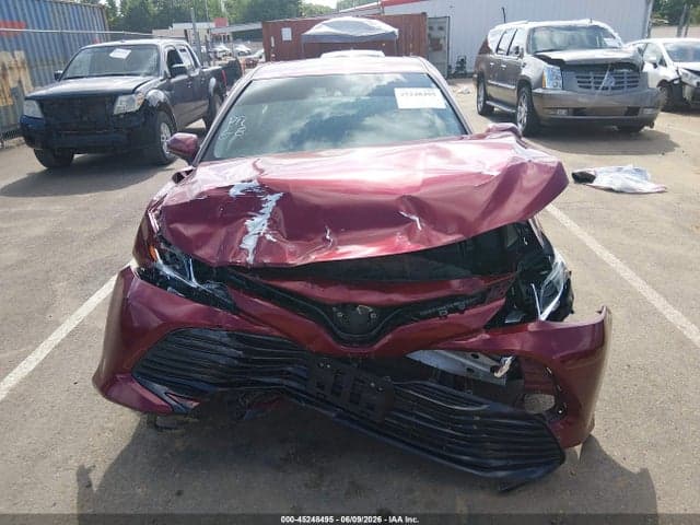 2018 TOYOTA CAMRY LE 11