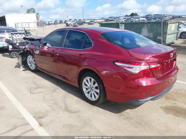 2018 TOYOTA CAMRY LE 3