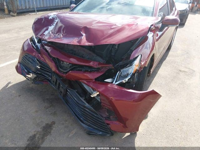 2018 TOYOTA CAMRY LE 6