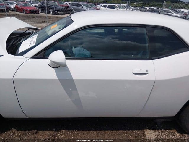 2022 DODGE CHALLENGER SXT 14