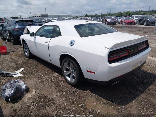 2022 DODGE CHALLENGER SXT 3