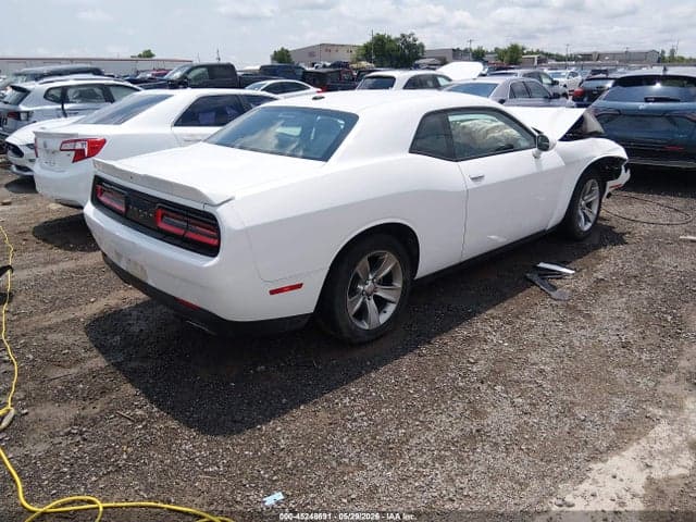2022 DODGE CHALLENGER SXT 4