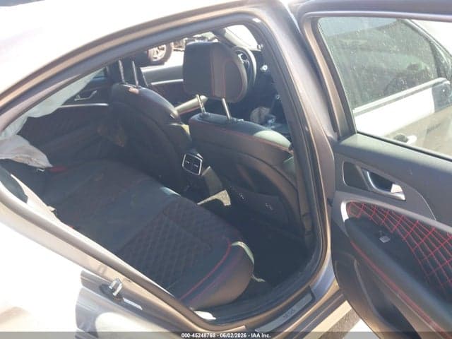 2024 GENESIS G70 3.3T 8