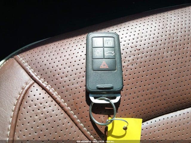 2016 VOLVO S80 T5 11