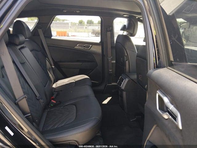 2025 KIA SPORTAGE X-LINE 8