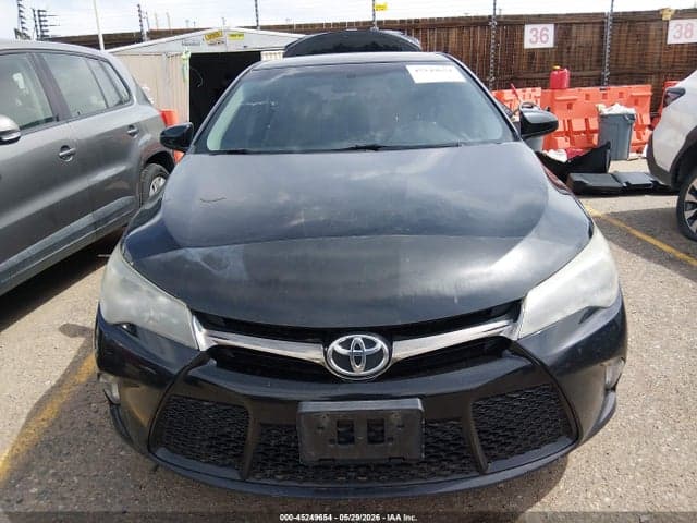 2017 TOYOTA CAMRY SE 13