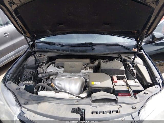 2017 TOYOTA CAMRY SE 10