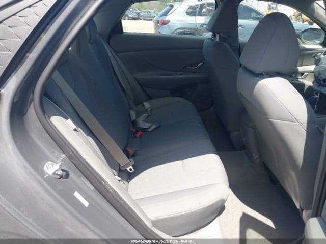 2025 HYUNDAI ELANTRA SE 8