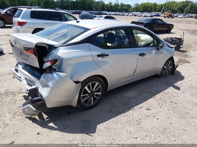 2024 NISSAN VERSA 1.6 S 4