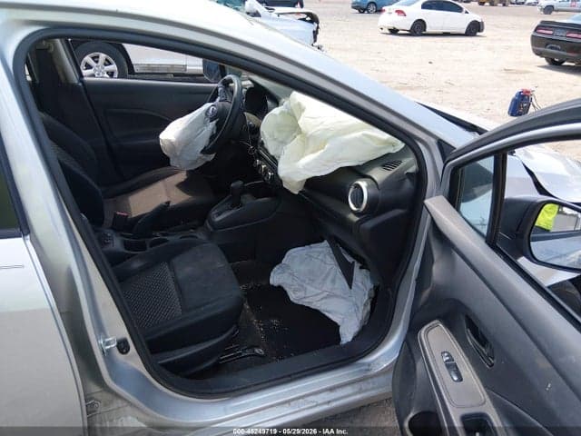 2024 NISSAN VERSA 1.6 S 5