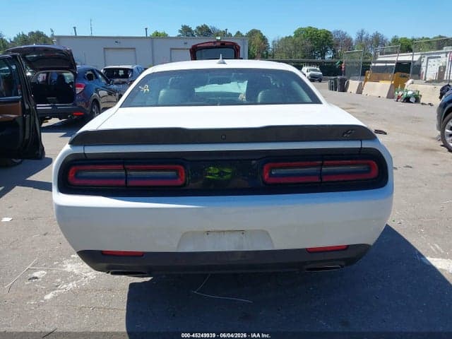 2022 DODGE CHALLENGER GT AWD 16