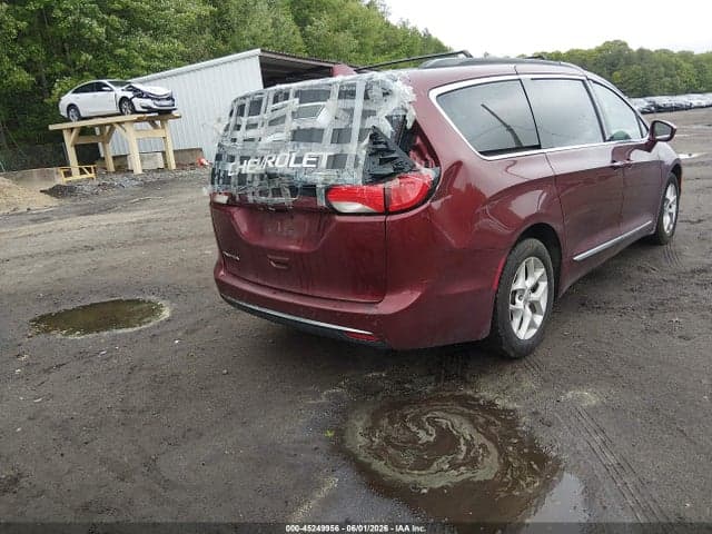 2017 CHRYSLER PACIFICA TOURING-L 4