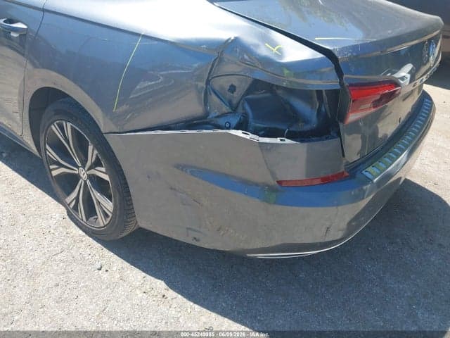 2021 VOLKSWAGEN PASSAT 2.0T SE 6
