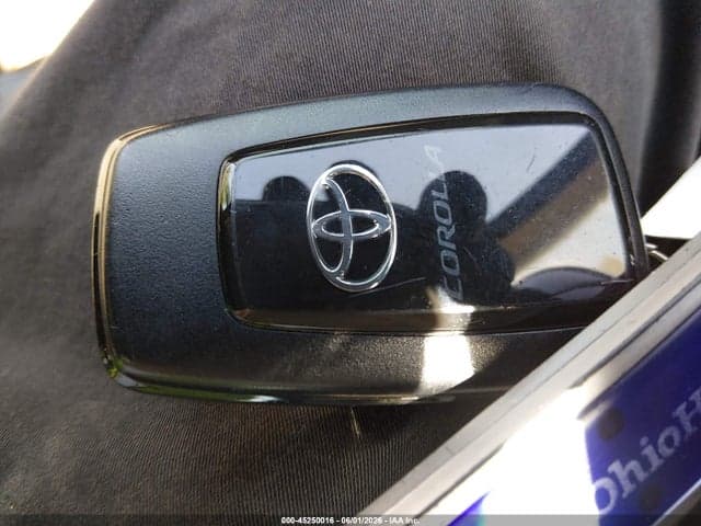 2020 TOYOTA COROLLA XLE 11