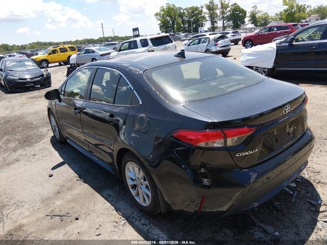 2020 TOYOTA COROLLA XLE 3