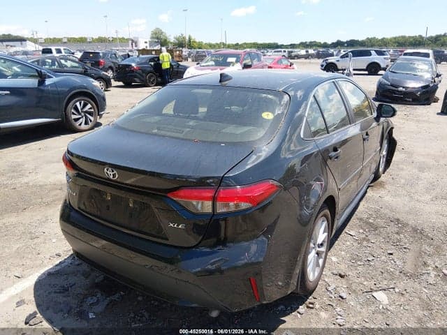 2020 TOYOTA COROLLA XLE 4