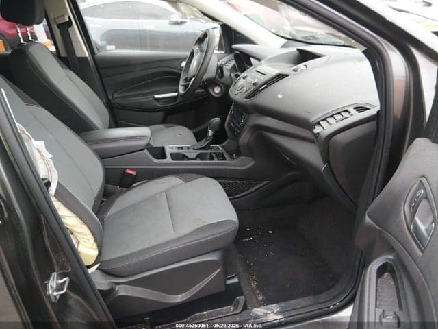 2017 FORD ESCAPE SE 5