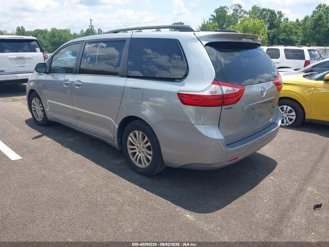 2017 TOYOTA SIENNA XLE 8 PASSENGER 3