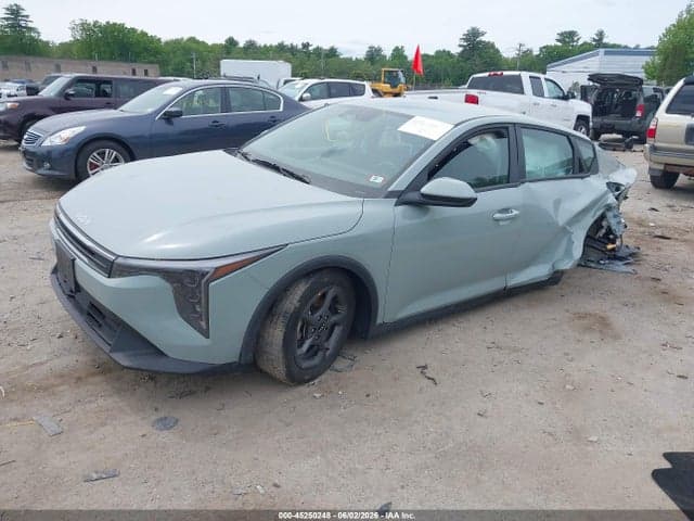 2025 KIA K4 LXS 2