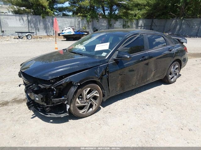 2025 HYUNDAI ELANTRA SEL SPORT 2