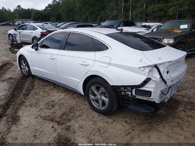 2021 HYUNDAI SONATA SE 3