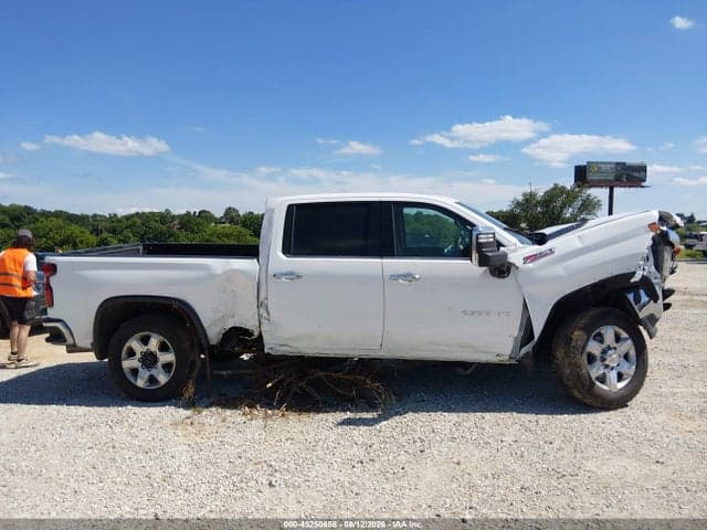2022 CHEVROLET SILVERADO 2500HD 4WD STANDARD BED LTZ 13