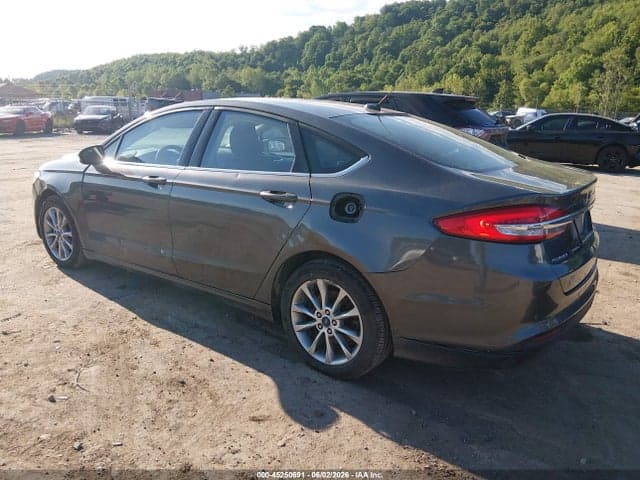 2017 FORD FUSION SE 3