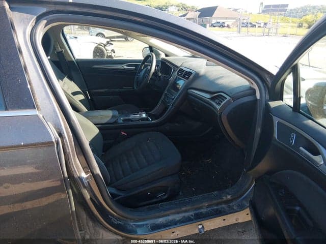 2017 FORD FUSION SE 5