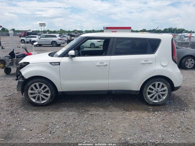 2019 KIA SOUL + 15