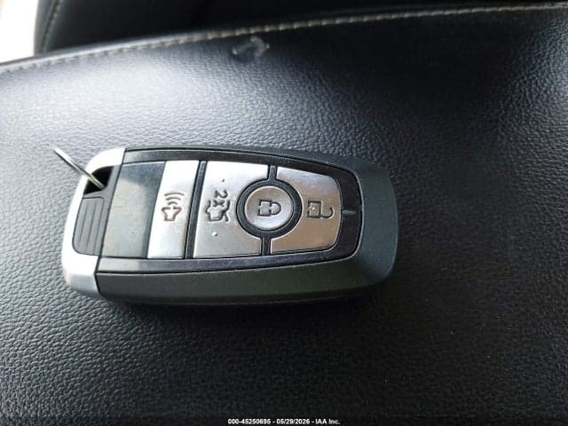 2020 FORD FUSION SE 11