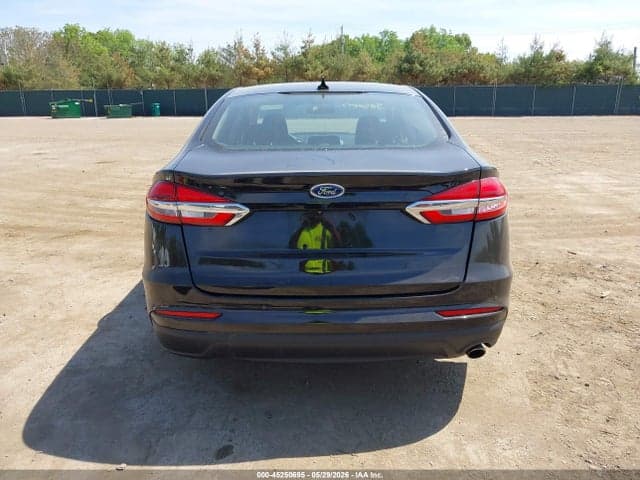 2020 FORD FUSION SE 17