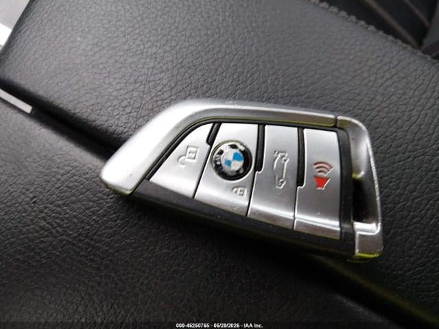 2020 BMW 540I 11