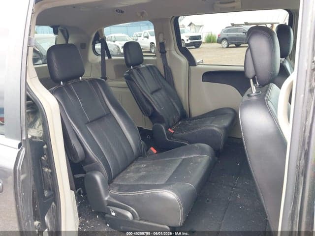 2017 DODGE GRAND CARAVAN CREW 8