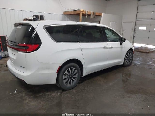 2024 CHRYSLER PACIFICA HYBRID SELECT 4