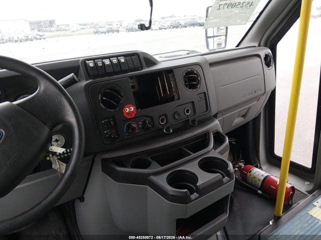 2019 FORD E-450 CUTAWAY 6