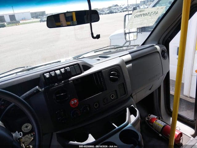 2018 FORD E-450 CUTAWAY 6