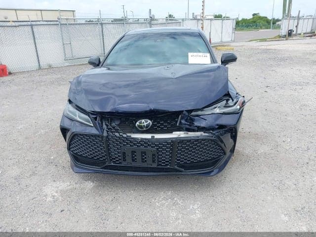 2022 TOYOTA AVALON TOURING 12