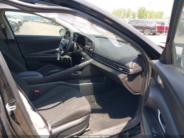 2023 HYUNDAI ELANTRA SEL 5