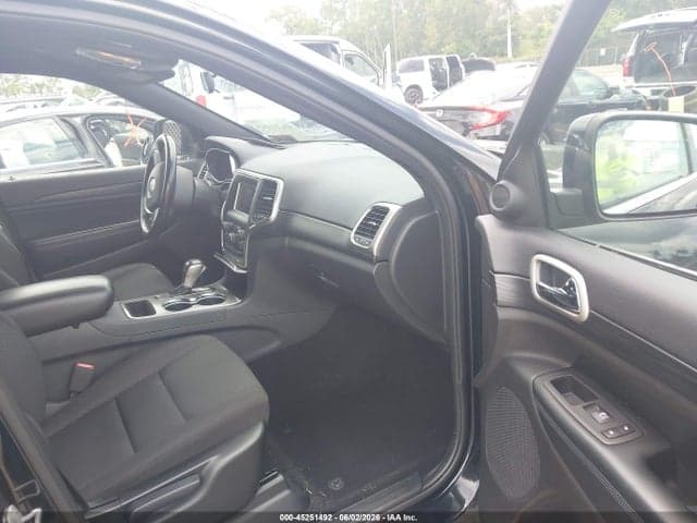2020 JEEP GRAND CHEROKEE LAREDO E 4X4 5