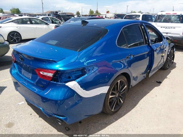 2020 TOYOTA CAMRY XSE 4