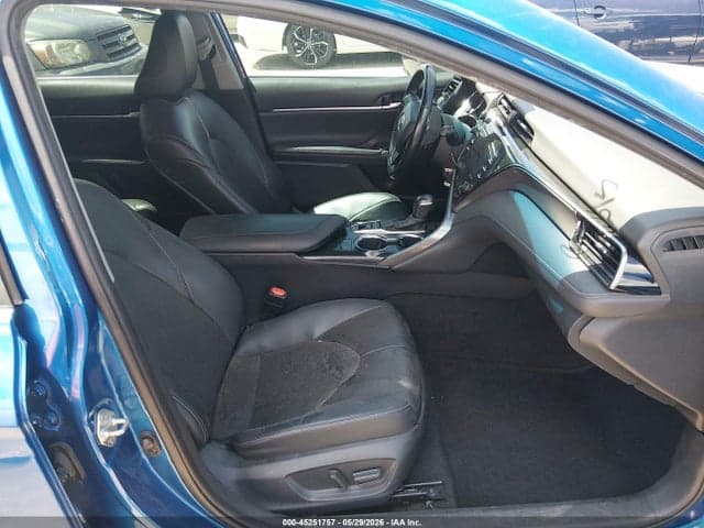 2020 TOYOTA CAMRY XSE 5
