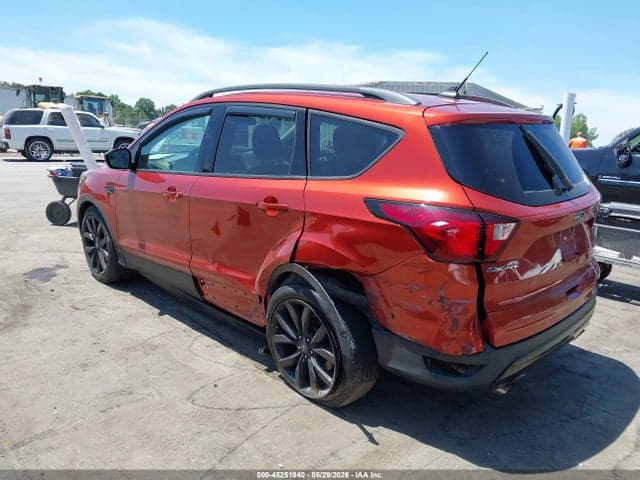 2019 FORD ESCAPE SE 3