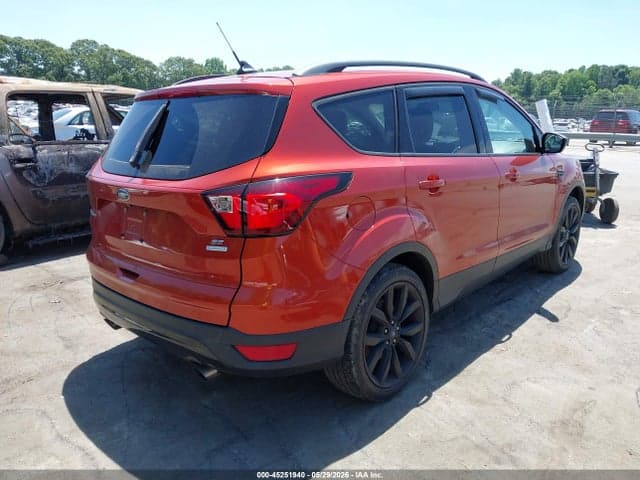 2019 FORD ESCAPE SE 4